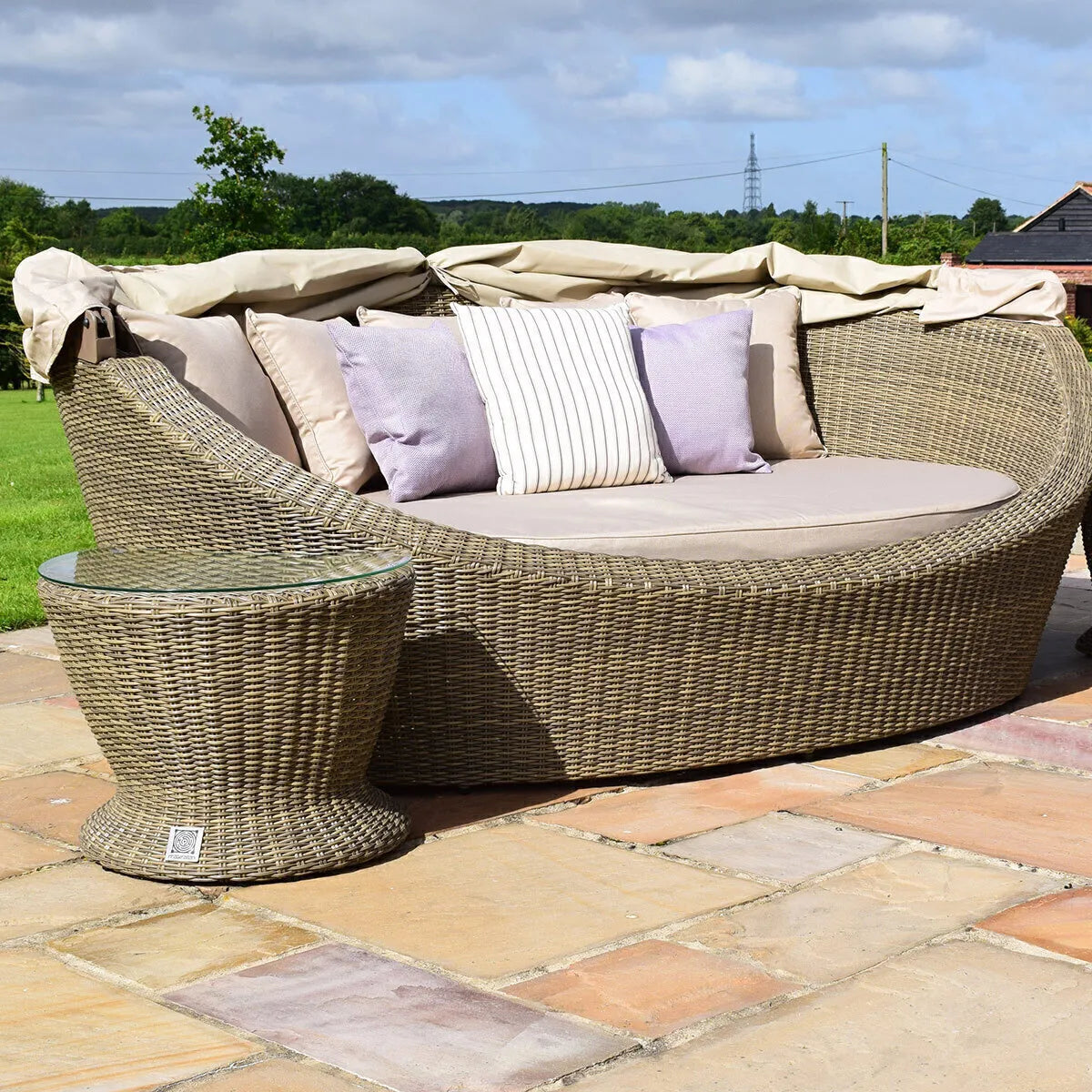 Maze - Winchester Rattan Daybed