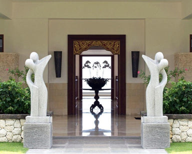 'Welcome' pieces at entrance