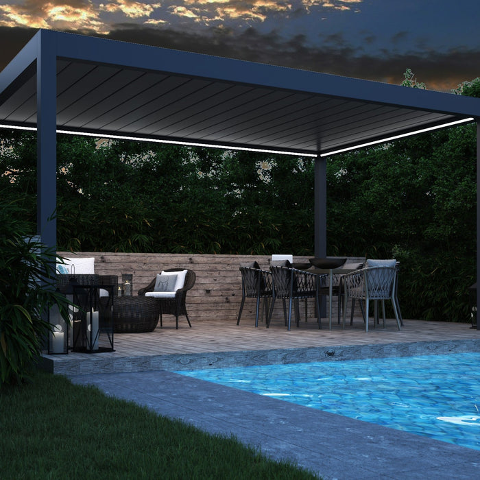 Aluminium pergola with retractable roof