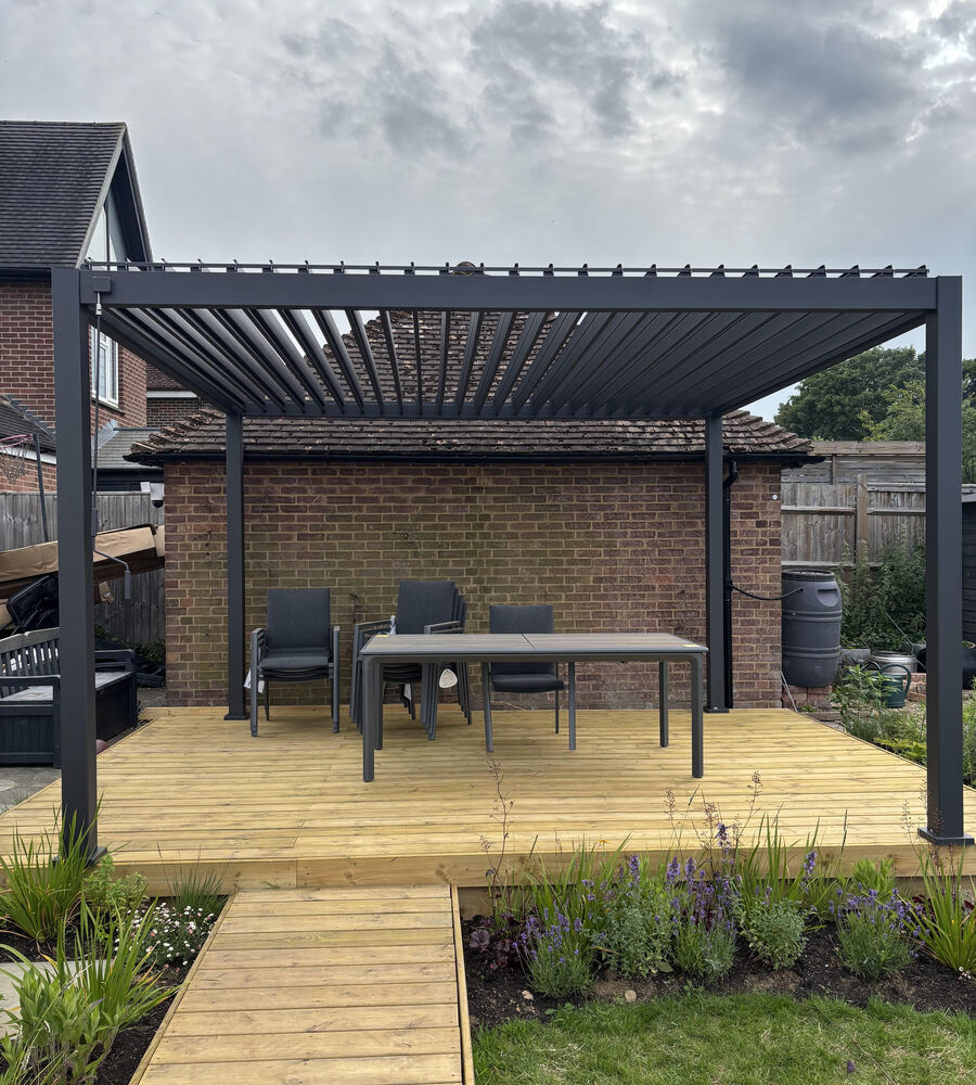 Nova Titan Aluminium Pergola in Grey