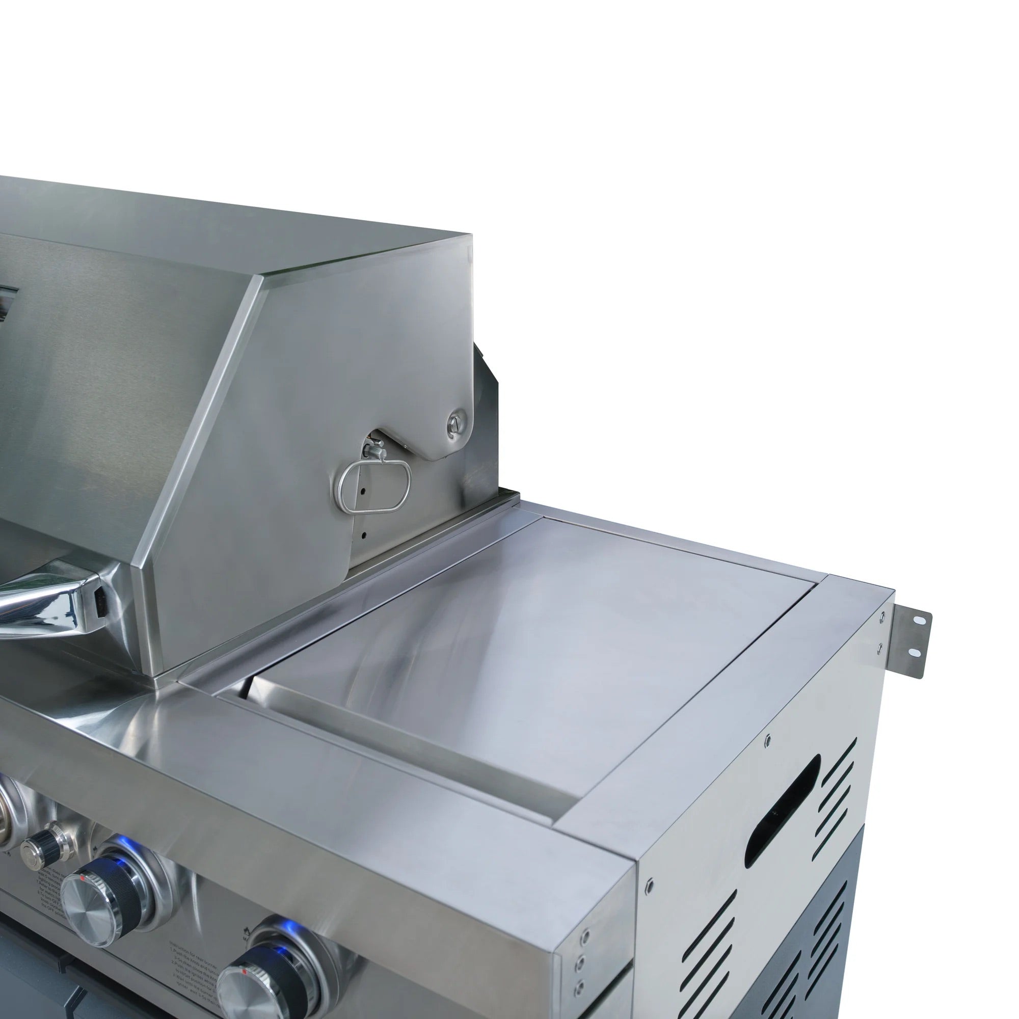 Maze Ember Outdoor Kitchen - close up of  closed side burner