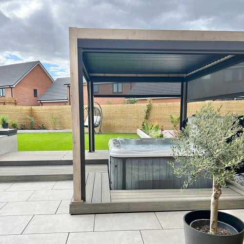 Nova Titan Aluminium Pergola- Wood Look