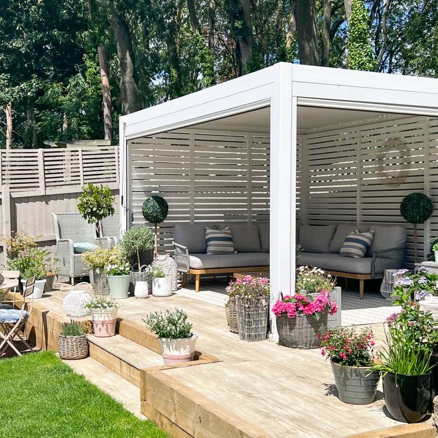 Nova Titan Aluminium Pergola Pebble